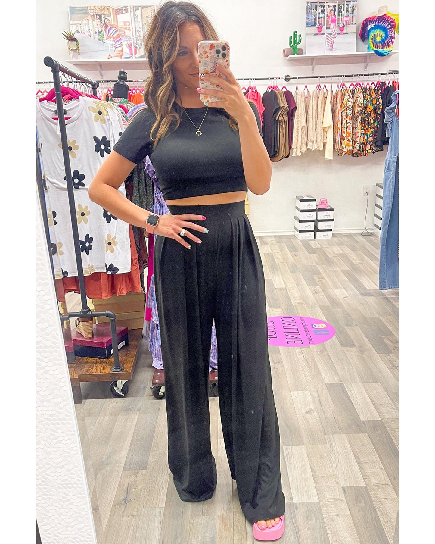 Black Slim Fit Crop Top and Pleated Wide Leg Pants Set - L