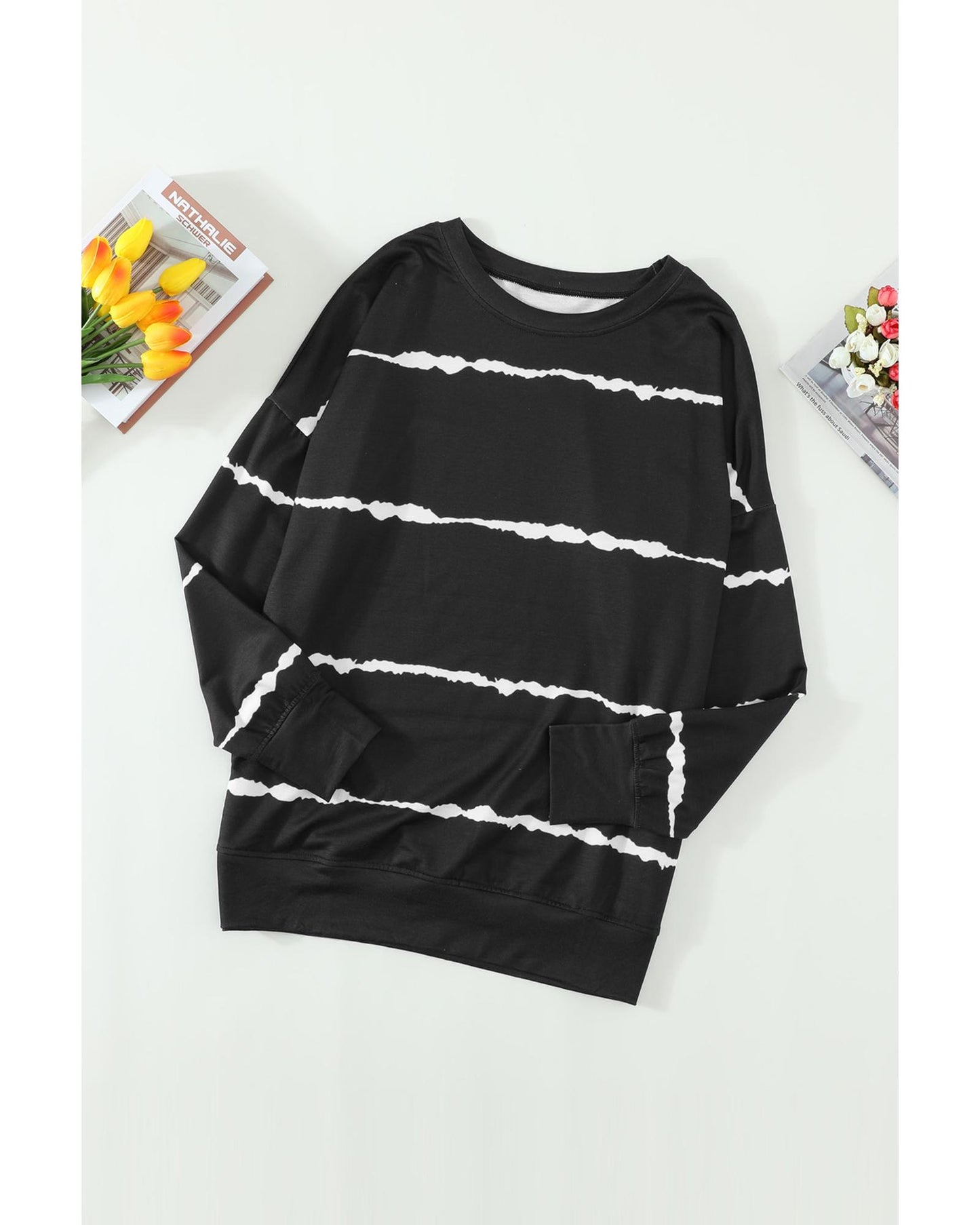 Azura Exchange Abstract Striped Long Sleeve Sweatshirt - XL