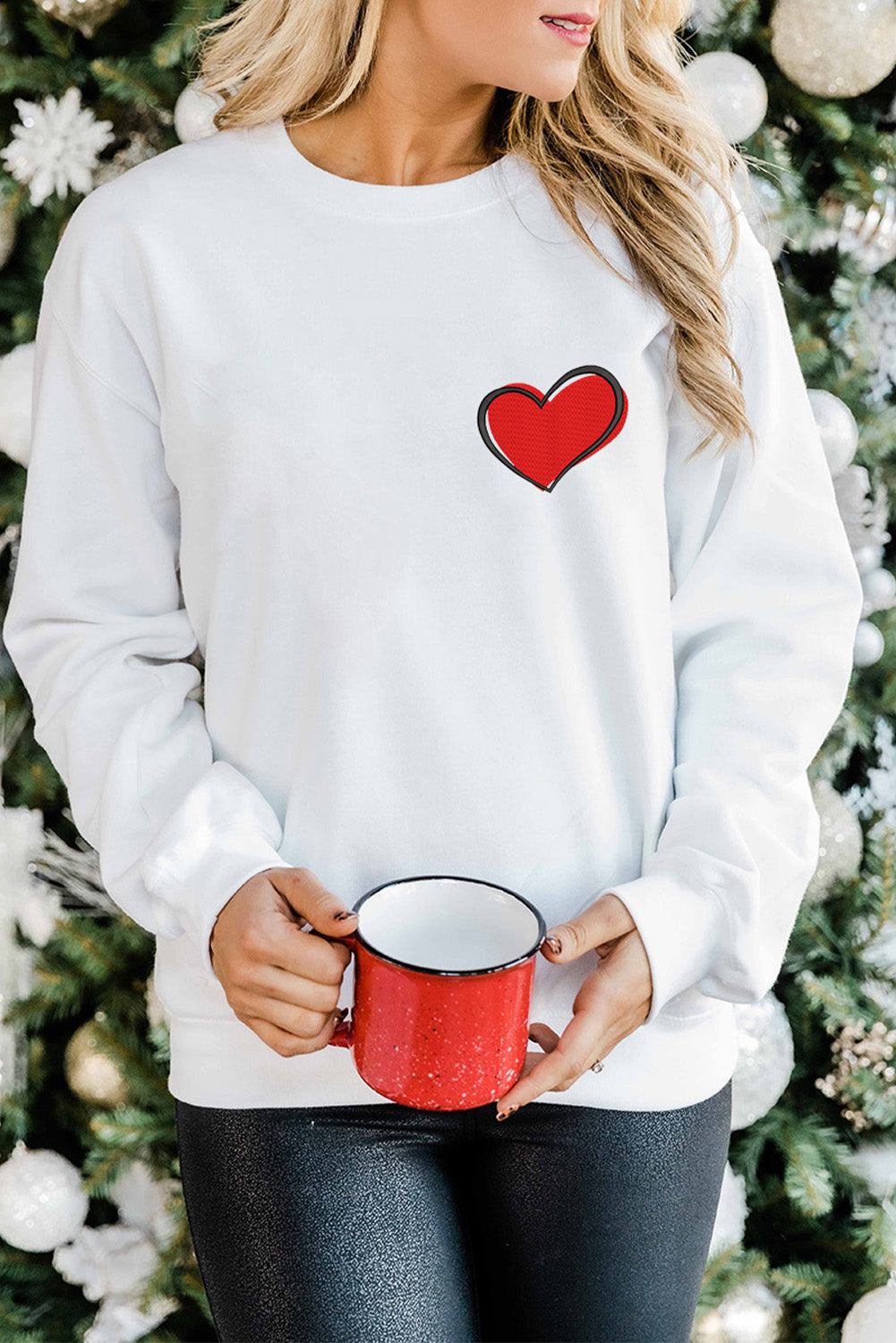 Azura Exchange Embroidered Heart Pullover Sweatshirt - 2XL