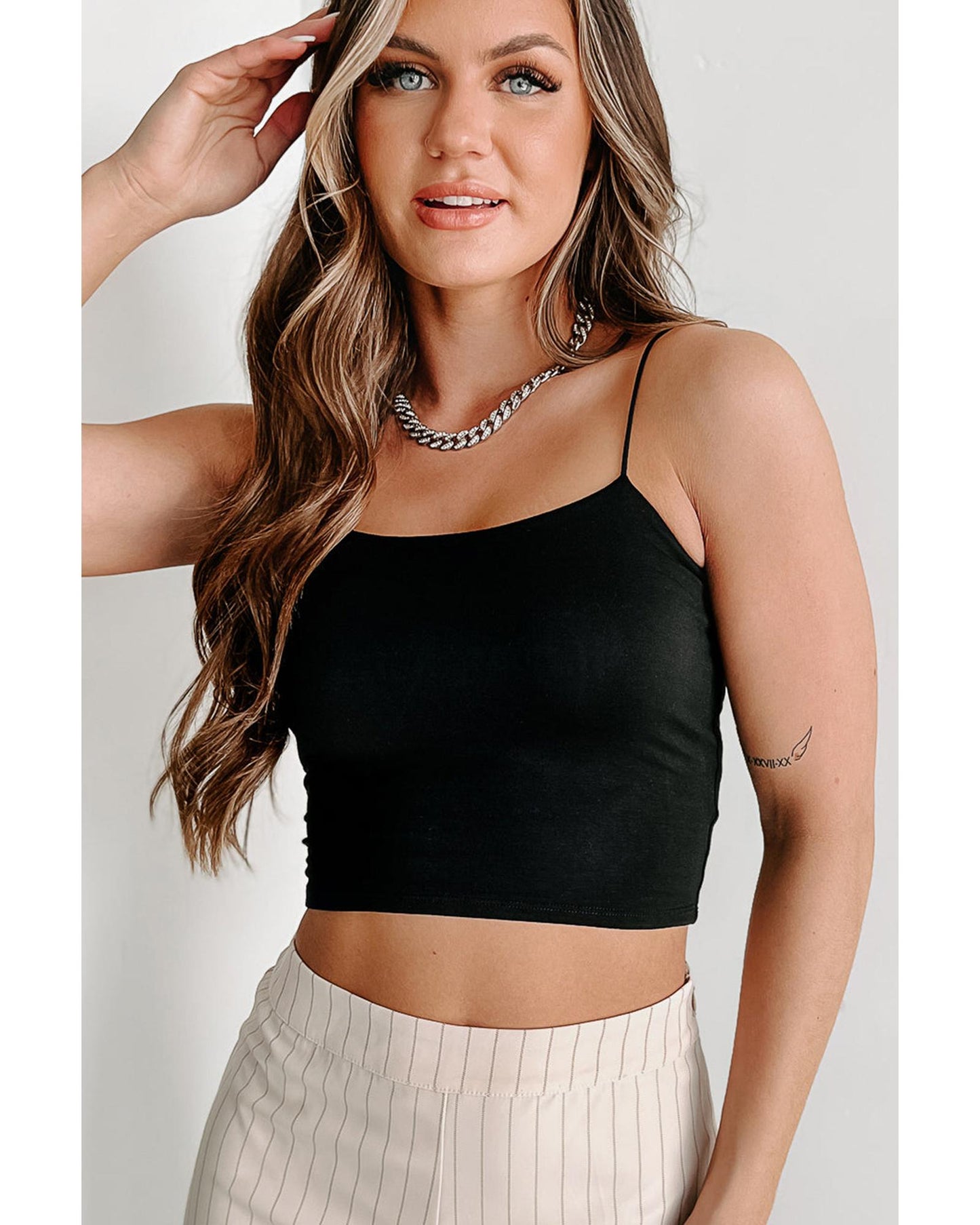 Black Spaghetti Strap Skinny Fit Cropped Tank Top - M